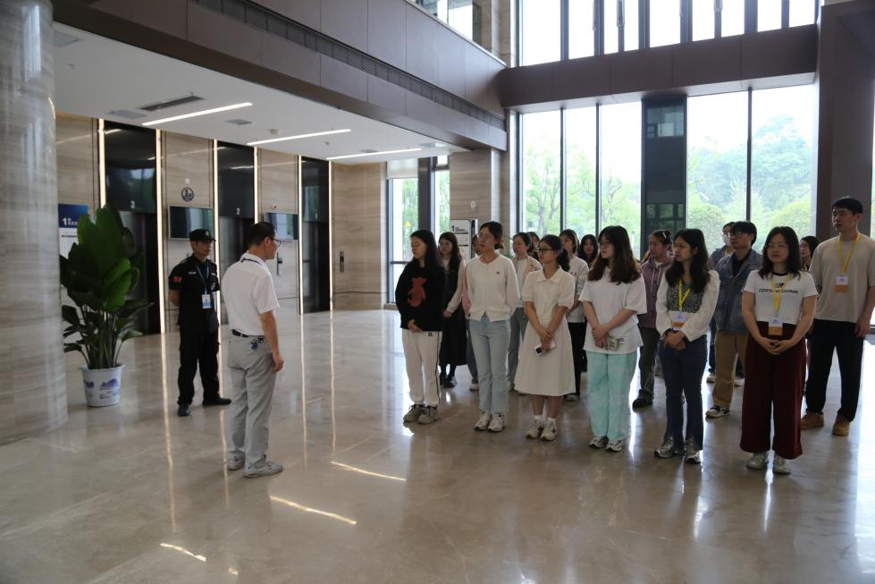 1745974564204.png 图片1.png