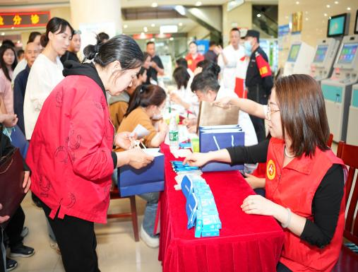 1746001815629.png 图片3.png